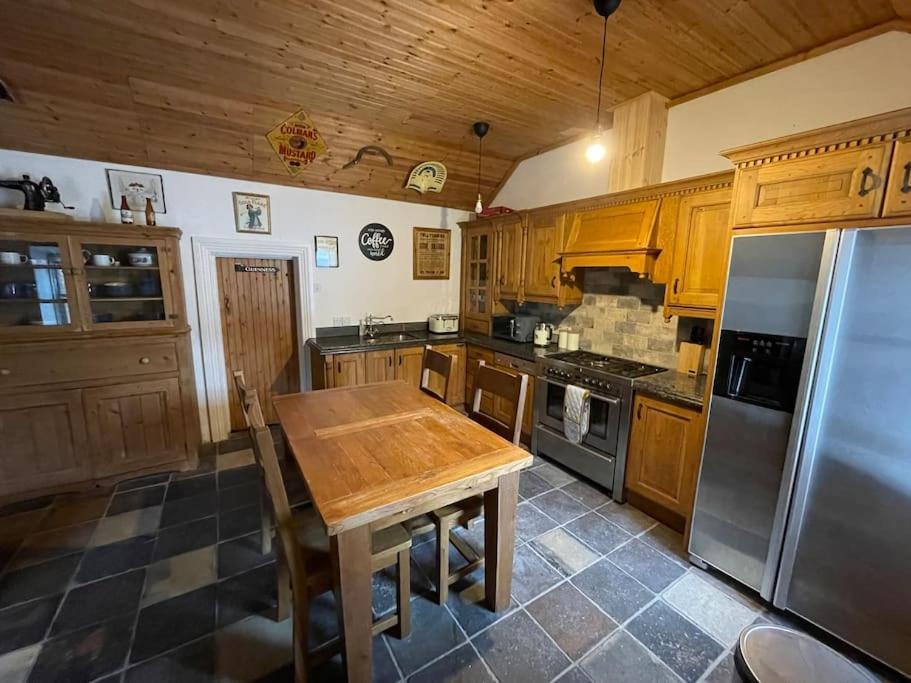 John The Mills Cottage Spahot Tub Private Beach Донегол Экстерьер фото